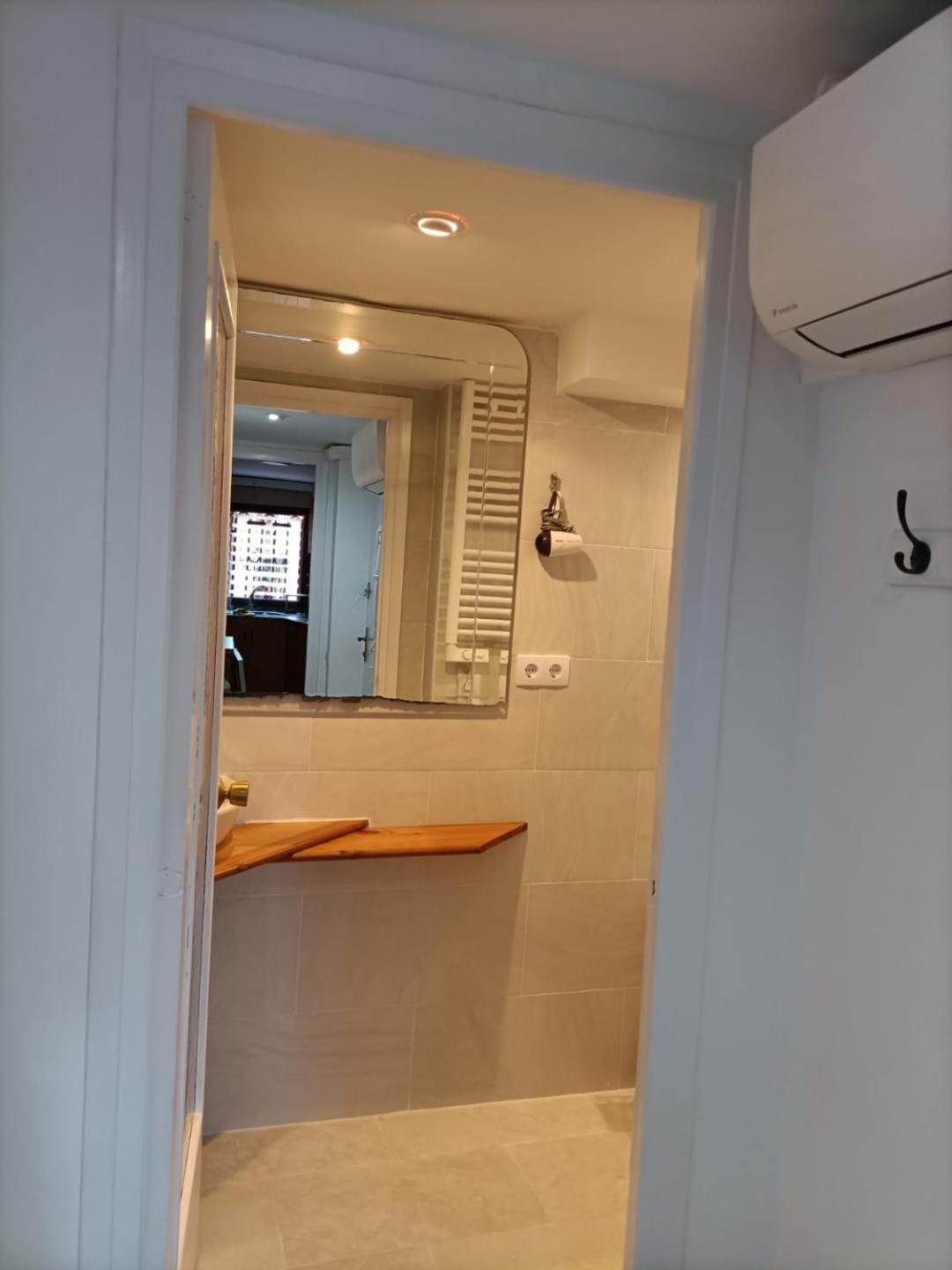 Acogedor Apartamento En El Corazon Medieval De Tarragona Appartement Buitenkant foto